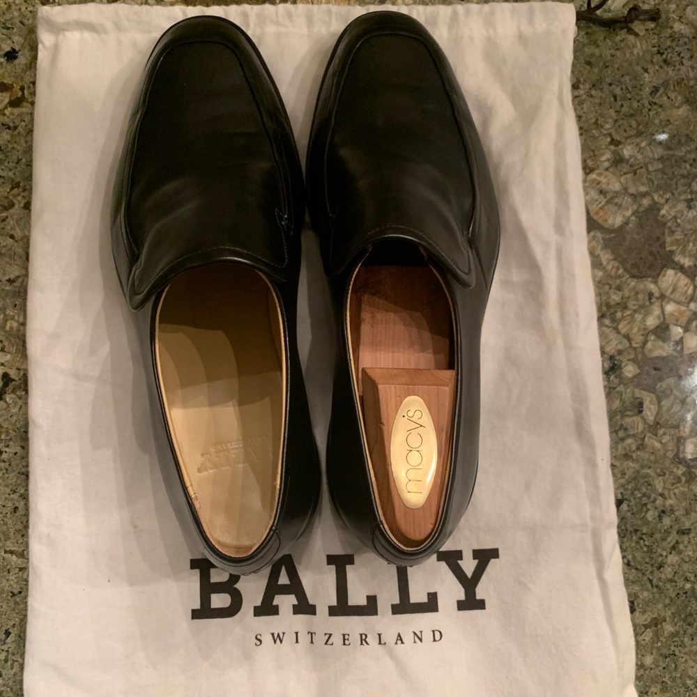 BALLY MEN’S BLACK LOAFER